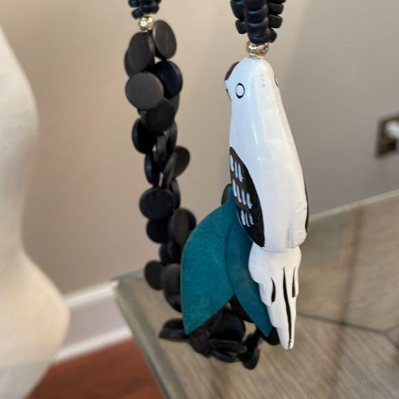 Vintage Black Beaded Necklace with White Parrot Pendant - Picture 8 of 15